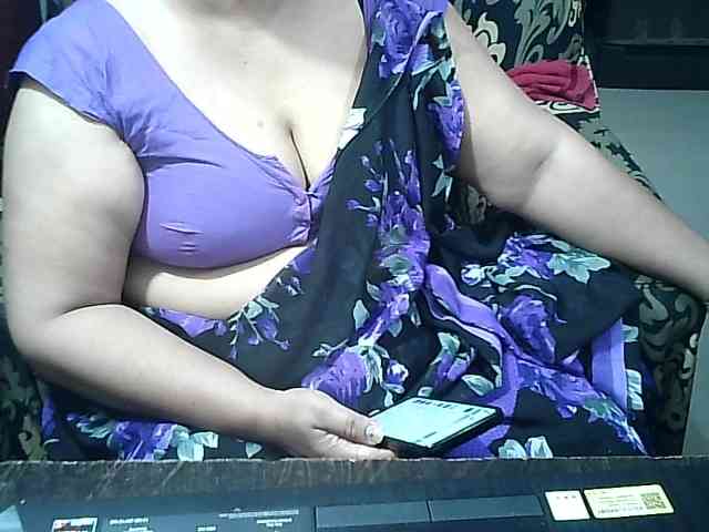 Indianbhabhimilf40 webcam