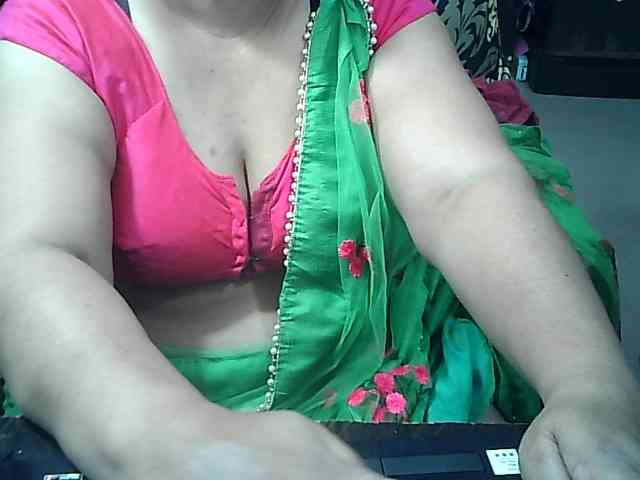 Indianbhabhimilf40 webcam