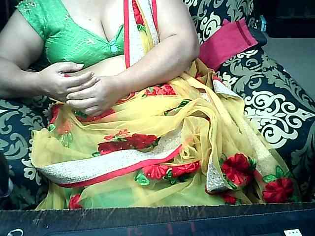 Indianbhabhimilf40 webcam
