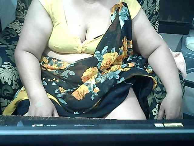 Indianbhabhimilf40 webcam