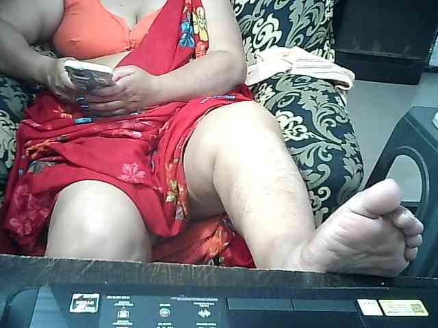 Indianbhabhimilf40 webcam