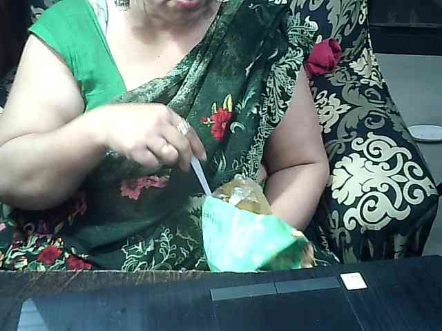 Indianbhabhimilf40 webcam