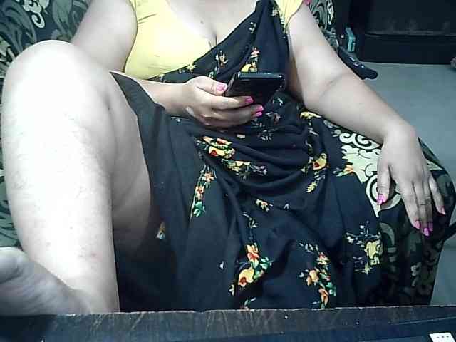 Indianbhabhimilf40 webcam