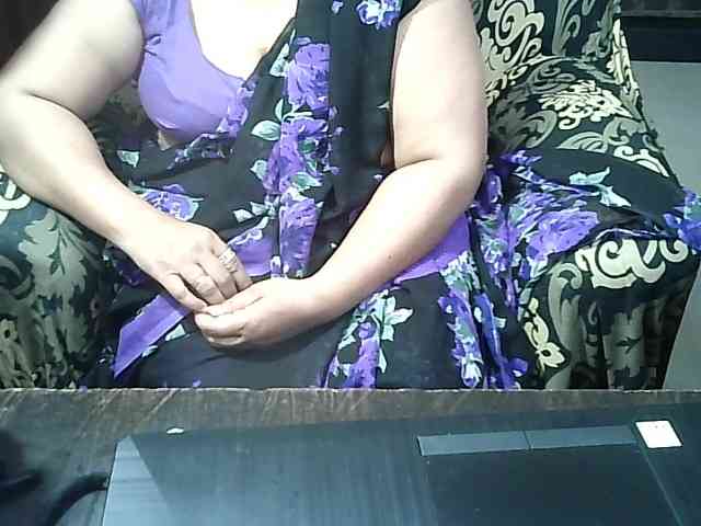 Indianbhabhimilf40 webcam