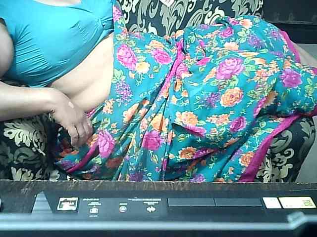 Indianbhabhimilf40 webcam