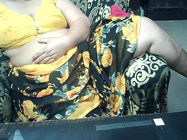 Indianbhabhimilf40 webcam