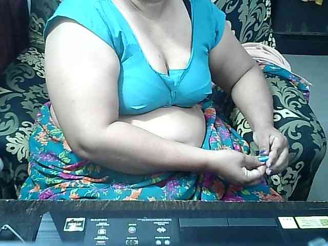 Indianbhabhimilf40 webcam