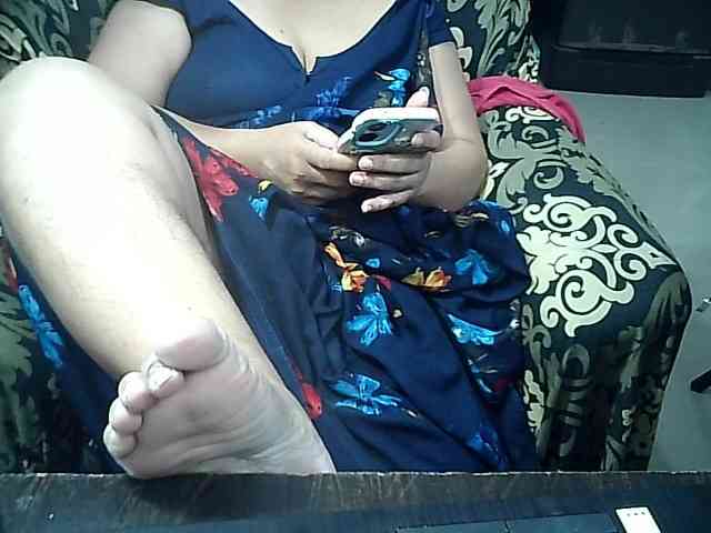 Indianbhabhimilf40 webcam