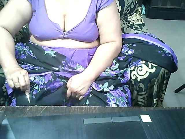 Indianbhabhimilf40 webcam