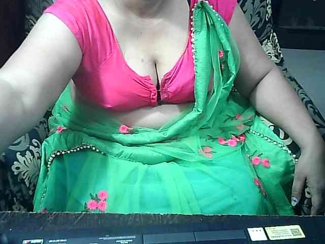 Indianbhabhimilf40 webcam