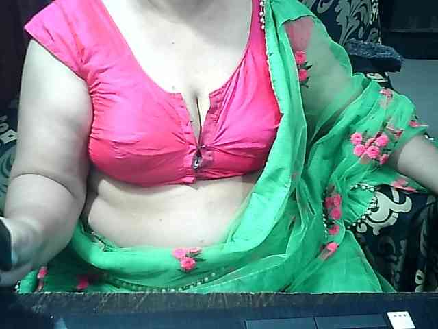 Indianbhabhimilf40 webcam