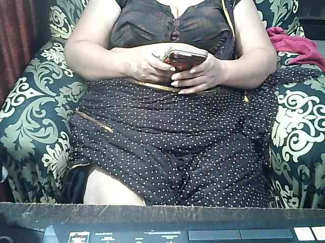 Indianbhabhimilf40 webcam