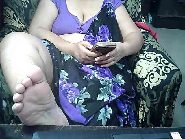 Indianbhabhimilf40 webcam