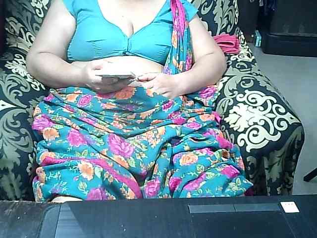 Indianbhabhimilf40 webcam