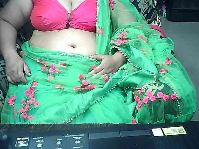 Indianbhabhimilf40 webcam