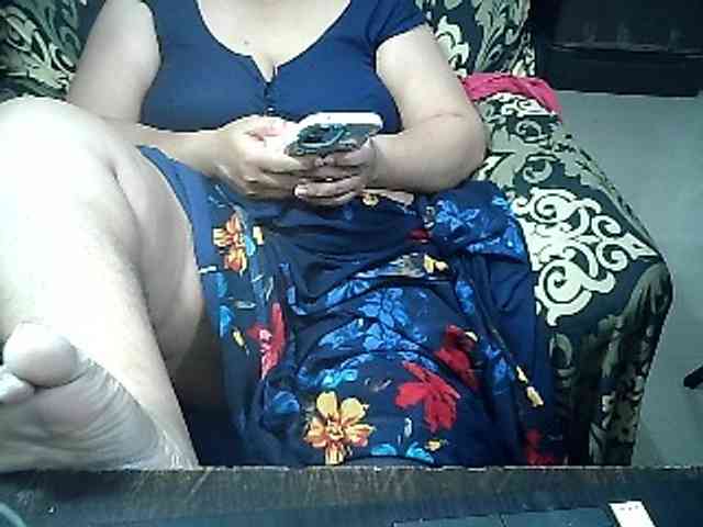 Indianbhabhimilf40 webcam