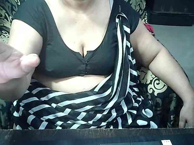Indianbhabhimilf40 webcam