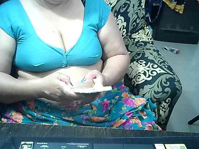 Indianbhabhimilf40 webcam