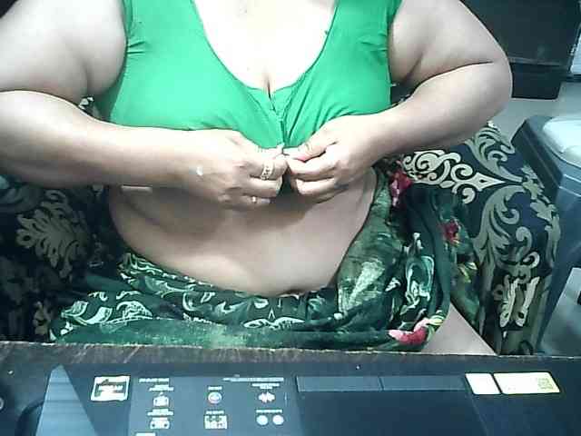 Indianbhabhimilf40 webcam