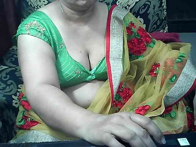 Indianbhabhimilf40 webcam