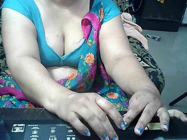 Indianbhabhimilf40 webcam