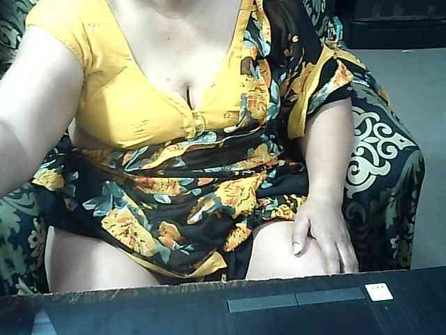 Indianbhabhimilf40 webcam