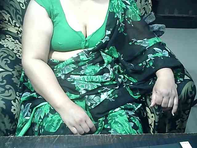 Indianbhabhimilf40 webcam