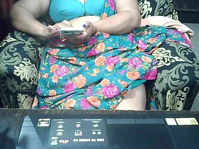 Indianbhabhimilf40 webcam