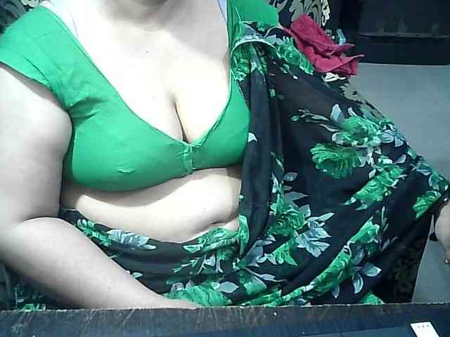 Indianbhabhimilf40 webcam