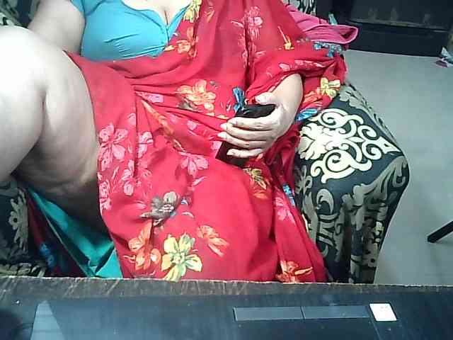Indianbhabhimilf40 webcam