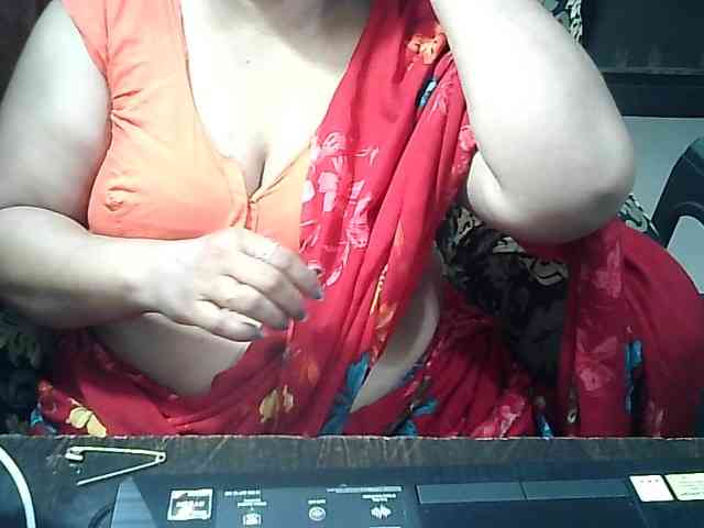 Indianbhabhimilf40 webcam