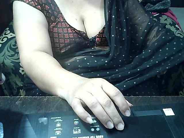 Indianbhabhimilf40 webcam