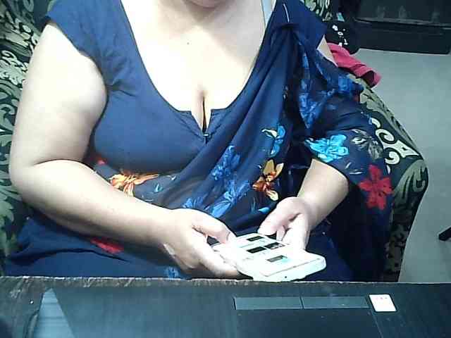 Indianbhabhimilf40 webcam