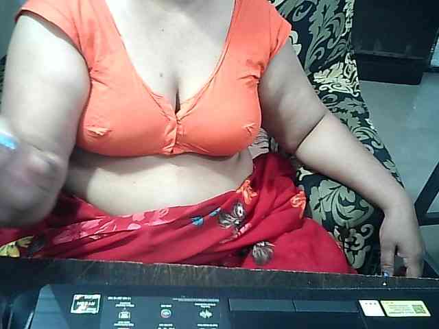 Indianbhabhimilf40 webcam