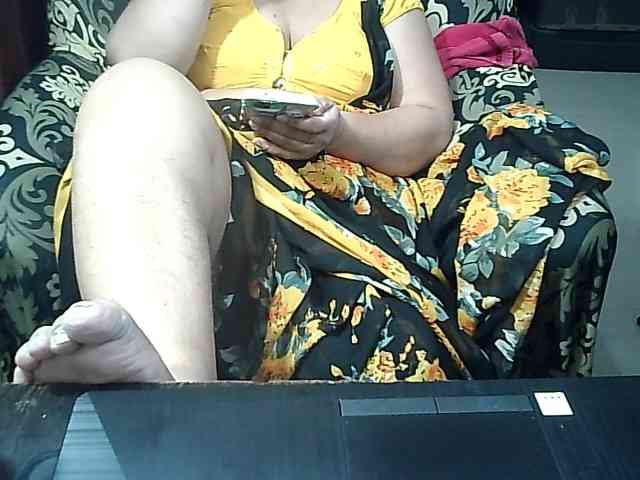 Indianbhabhimilf40 webcam