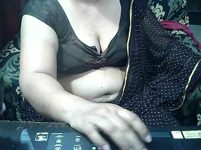 Indianbhabhimilf40 webcam