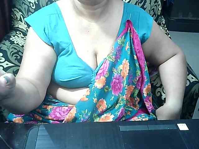 Indianbhabhimilf40 webcam