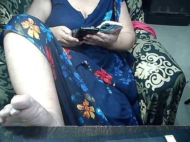 Indianbhabhimilf40 webcam