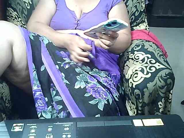 Indianbhabhimilf40 webcam