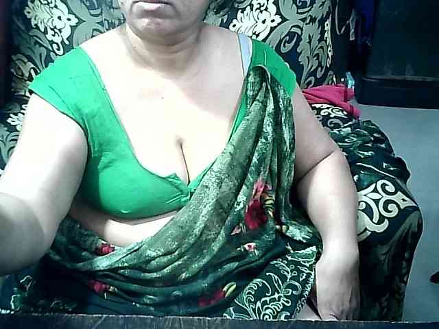 Indianbhabhimilf40 webcam