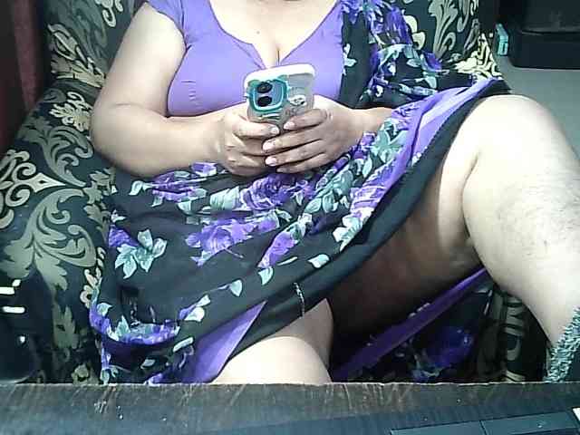 Indianbhabhimilf40 webcam