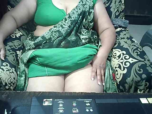 Indianbhabhimilf40 webcam