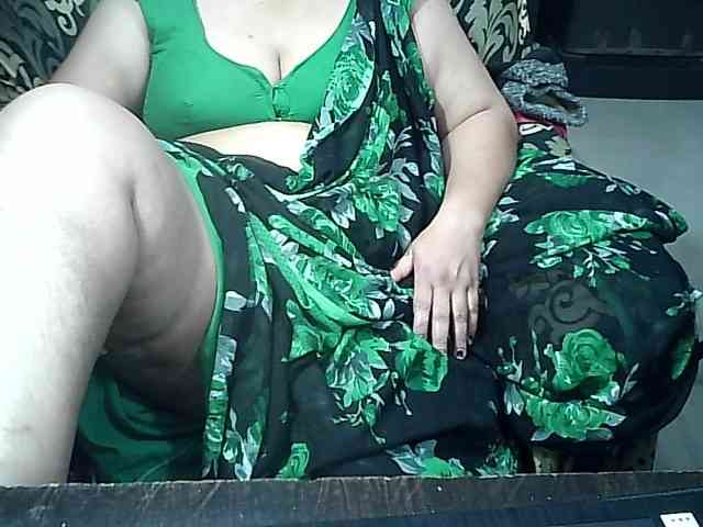 Indianbhabhimilf40 webcam