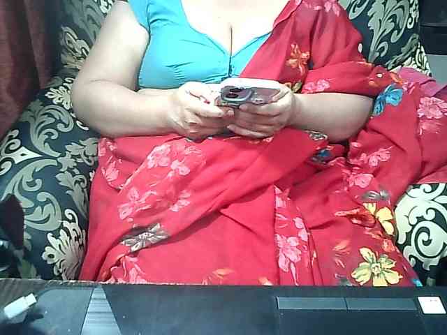 Indianbhabhimilf40 webcam