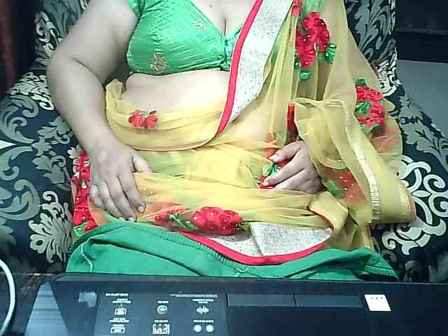 Indianbhabhimilf40 webcam