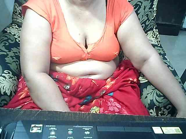 Indianbhabhimilf40 bongacams