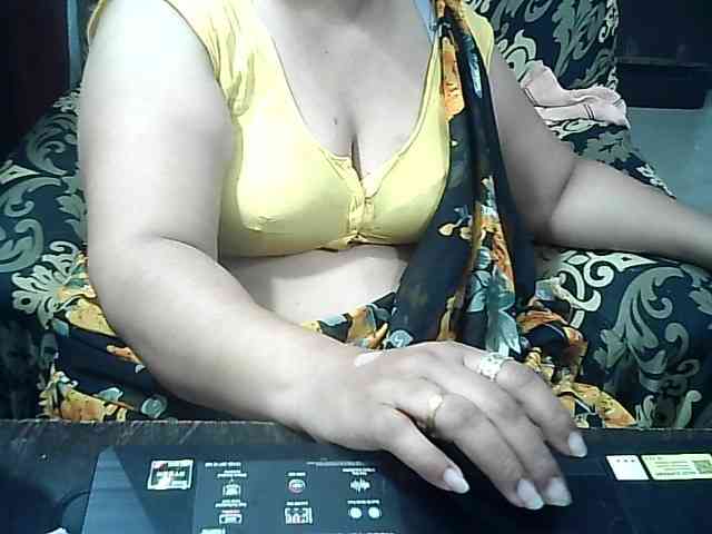 Indianbhabhimilf40 webcam