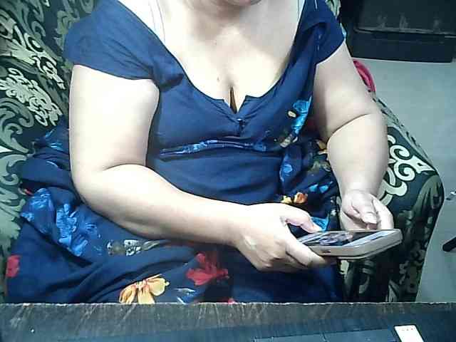 Indianbhabhimilf40 webcam