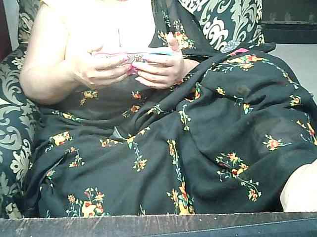 Indianbhabhimilf40 webcam