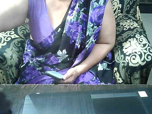 Indianbhabhimilf40 webcam